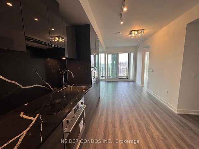 3010 - 238 Simcoe Street N