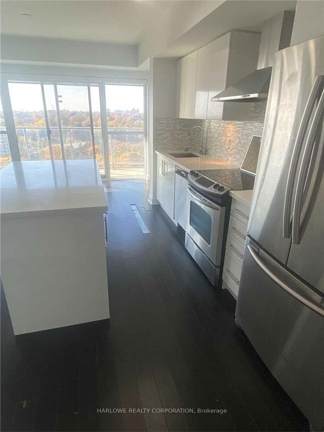 1510 - 58 Orchard View Boulevard