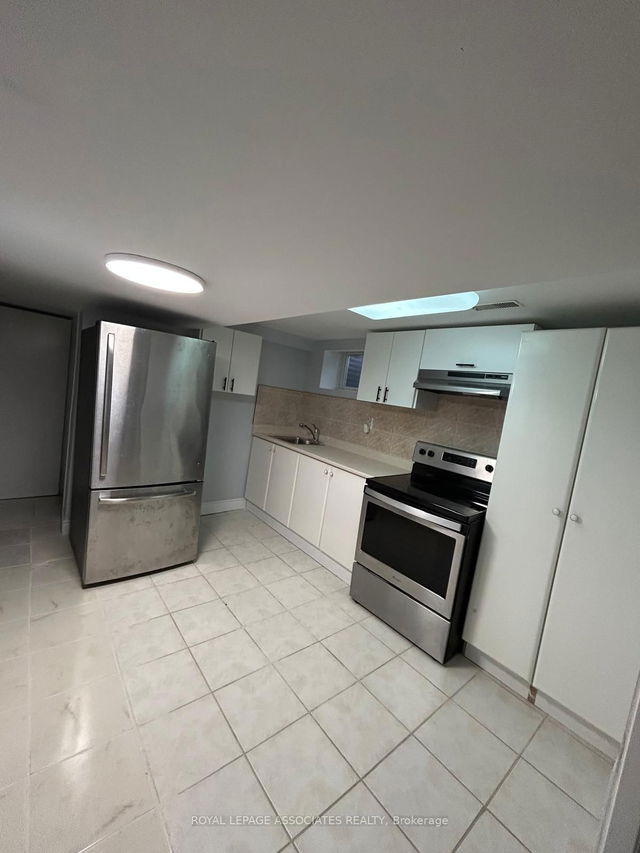 Room - 98 Wigmore Drive