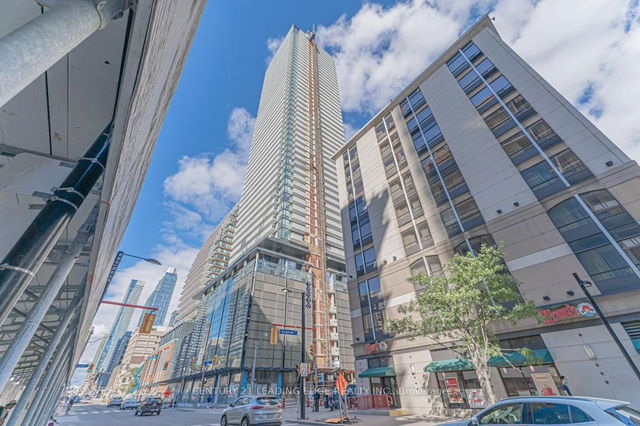 2706 - 501 Yonge Street