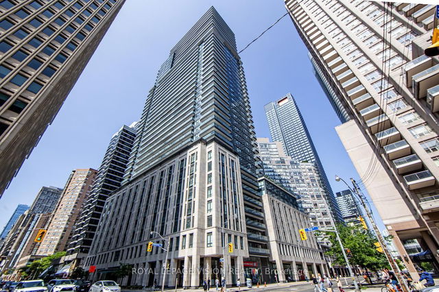 2112 - 955 Bay Street