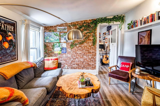 934 King Street W