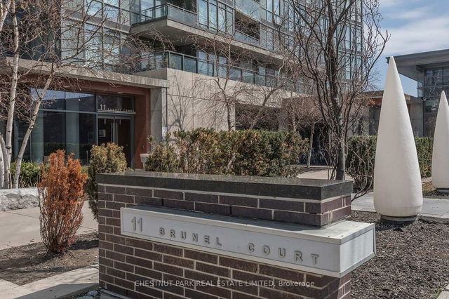205 - 11 Brunel Court
