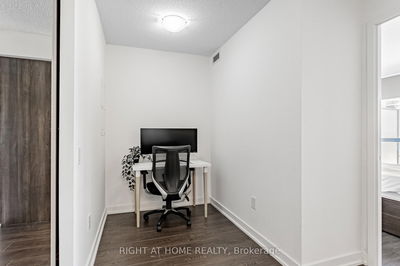 Unit 703 — 121 McMahon Dr, Toronto - Bayview Village image-0-3