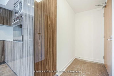 Unit 2802 — 11 Wellesley St, Toronto - Bay Street Corridor image-0-2