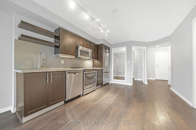 315 - 400 Adelaide Street E