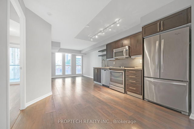 315 - 400 Adelaide Street E