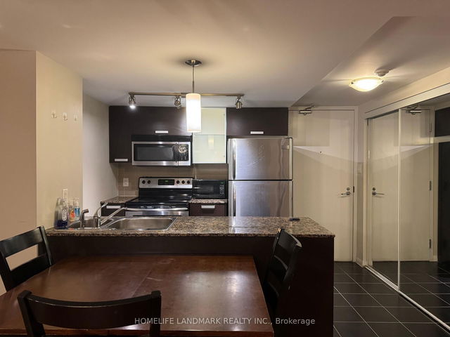 1109 - 38 Grenville Street