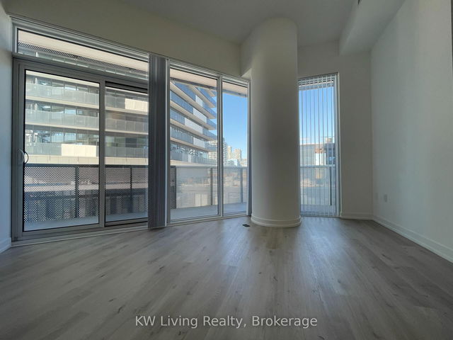 1216 - 138 Downes Street