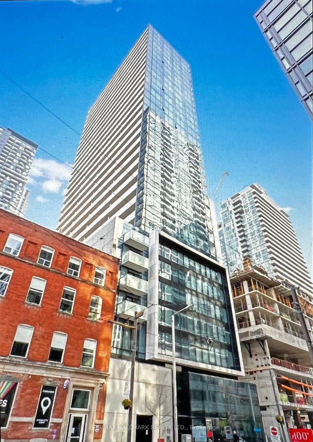 2704 - 11 Charlotte Street