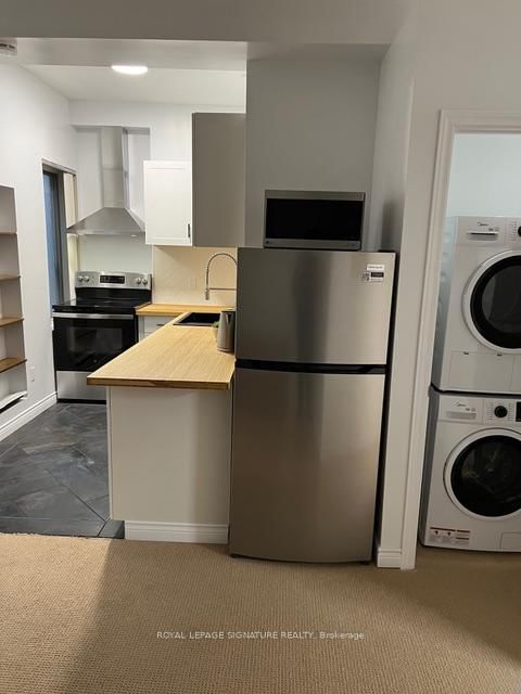 Main - 208 Carlton Street