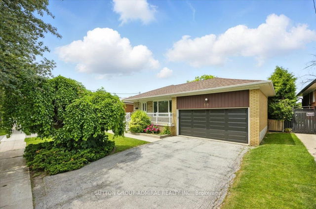 40 Marathon Crescent