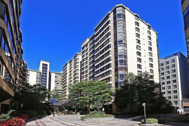 205 - 280 Simcoe Street