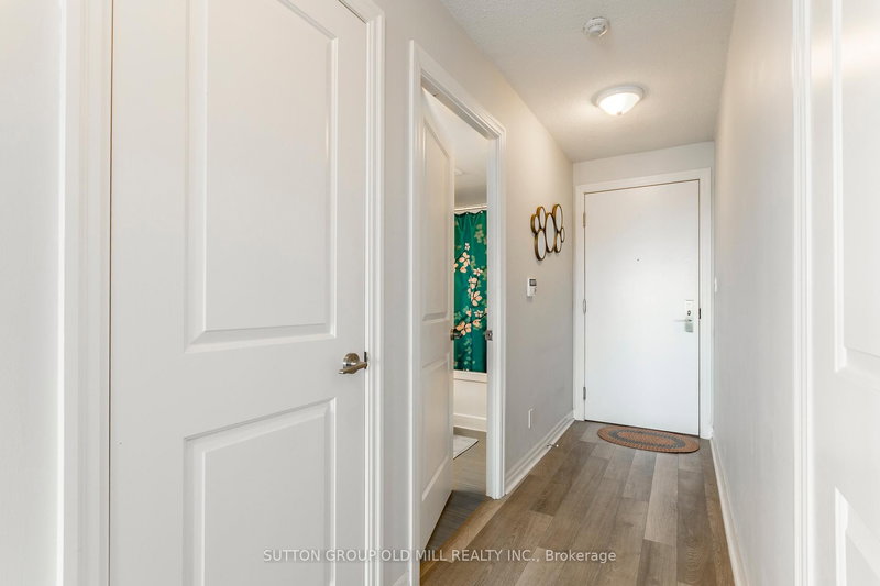 1909 - 2015 Sheppard Ave E, Toronto, M2J 0B3 | Image 2