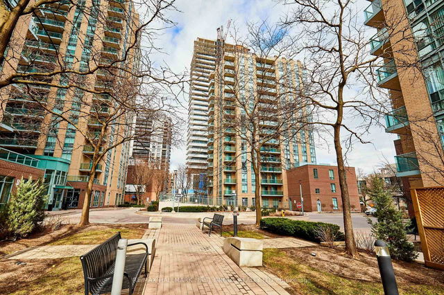 612 - 28 Olive Avenue