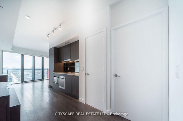 2505 - 215 Queen Street W