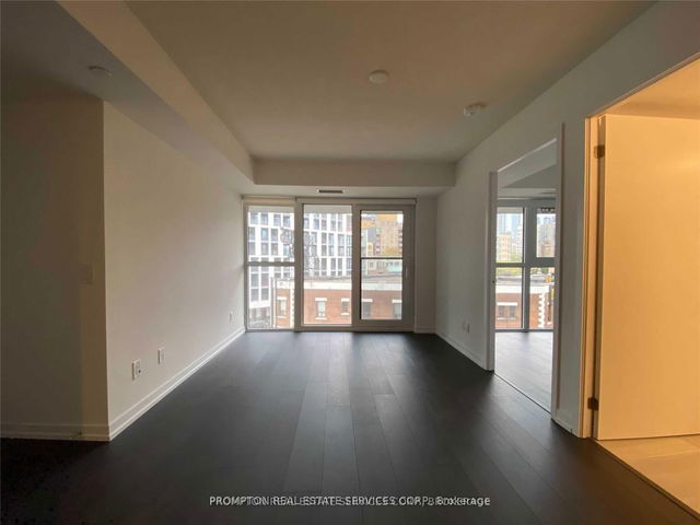 607 - 219 Dundas Street E