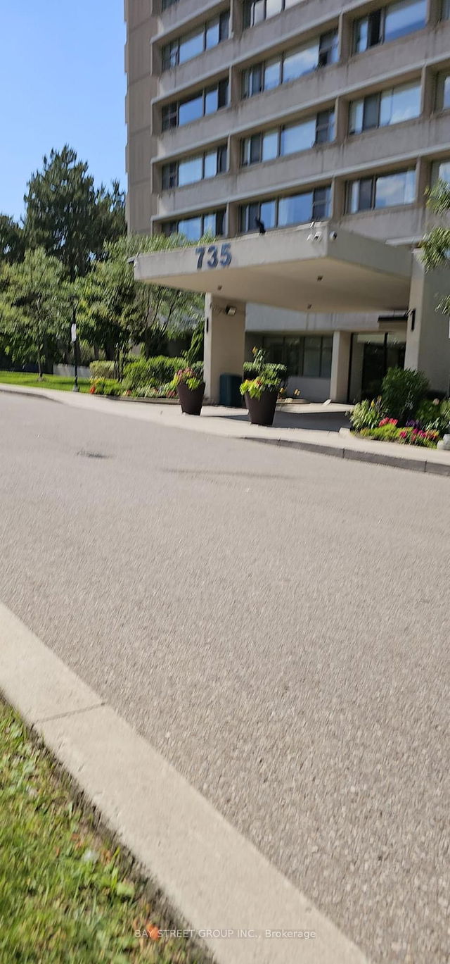 1901 - 735 Don Mills Road
