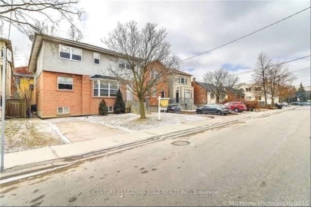 Bsmt 2 - 527 Glengarry Avenue