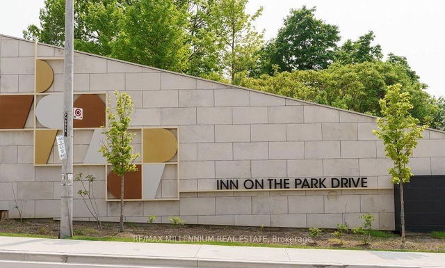 2006 - 10 Inn on the park Drive