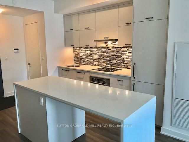 302 - 106 Dovercourt Road