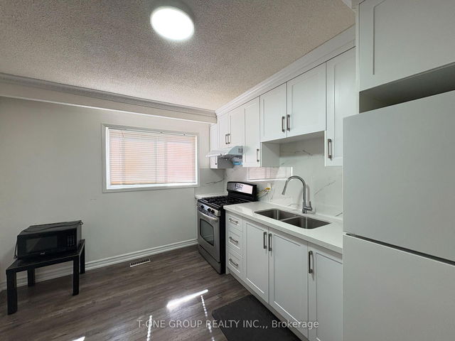 Main Floor - 34 Navaho Drive