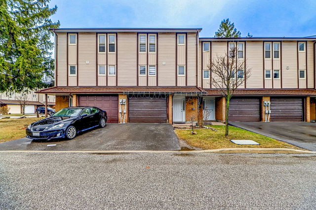 51 Yellow Birch Way