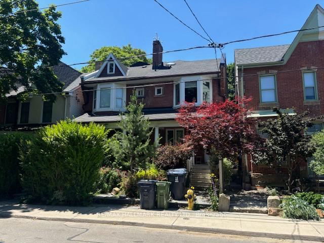 2nd Floor - 176 Lippincott Street