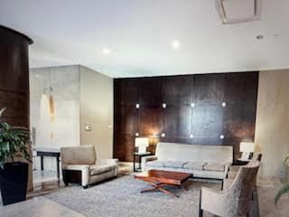 818 - 15 Northtown Way