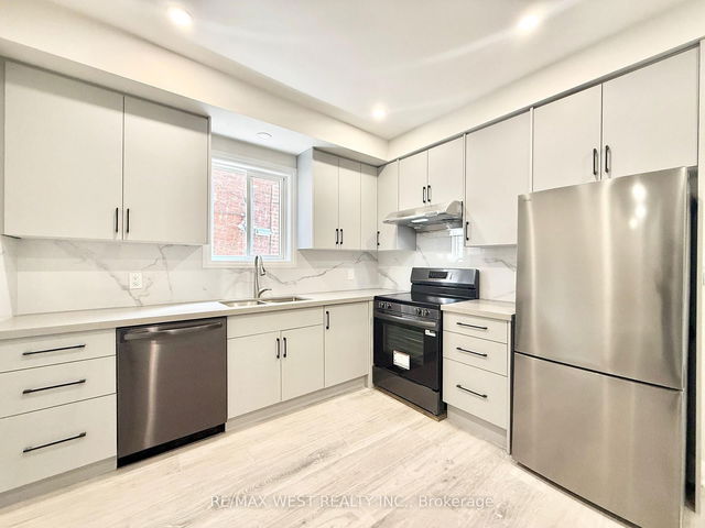 Main & Lower - 17 Page Street