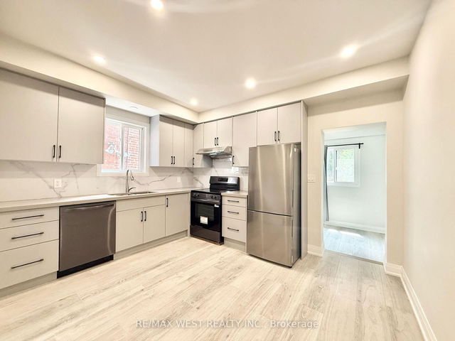 Main & Lower - 17 Page Street