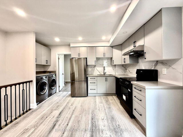 2nd Floor - 17 Page Street