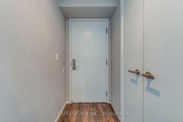 1602 - 5 St Joseph Street