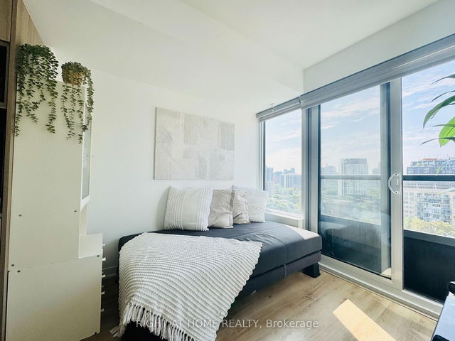 1101 - 319 Jarvis Street
