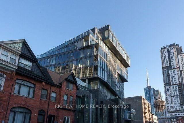 701 - 15 Beverley Street