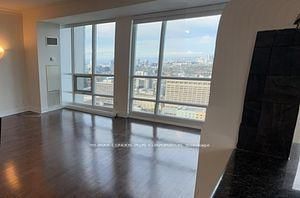 4212 - 761 Bay Street