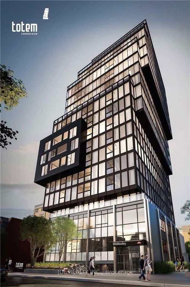 310 - 17 Dundonald Street