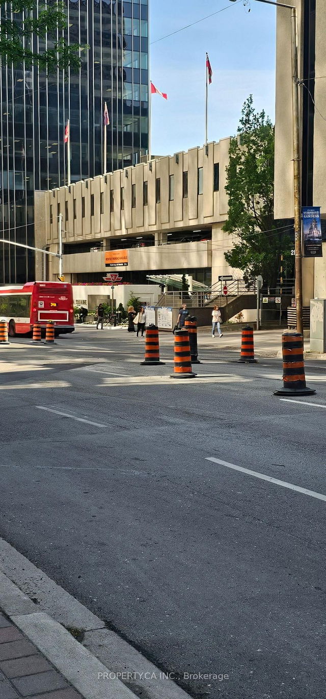 4506 - 2221 Yonge Street E