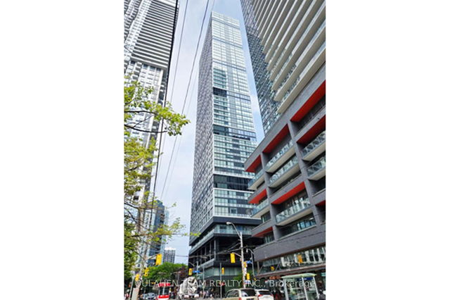 5109 - 181 Dundas Street E