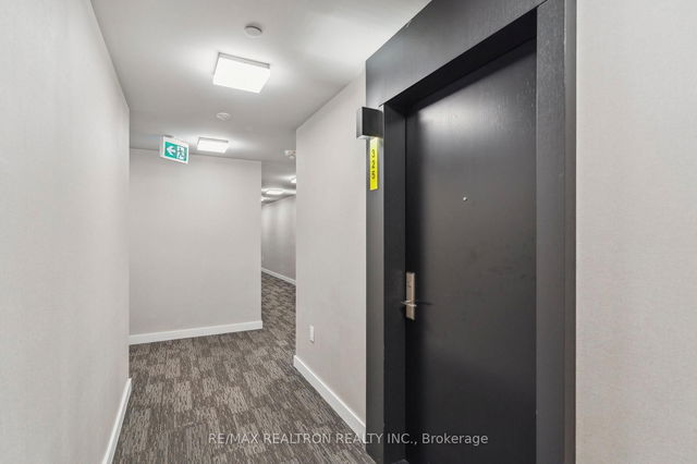 325 - 158 Front Street E