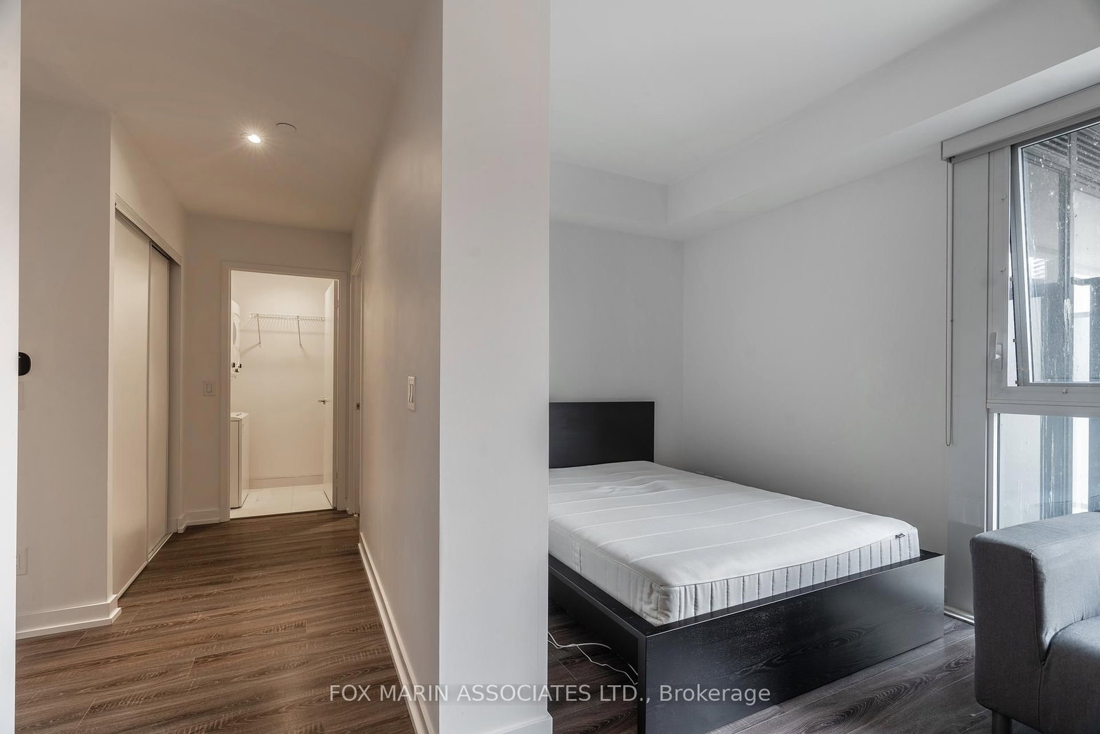 20 Edward Street, Unit 921 - Photo 8