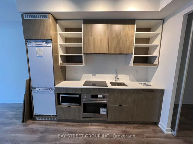1109 - 20 Edward Street