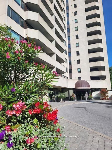 201 - 75 Wynford Heights Crescent
