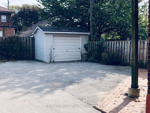 447 Oakwood Avenue