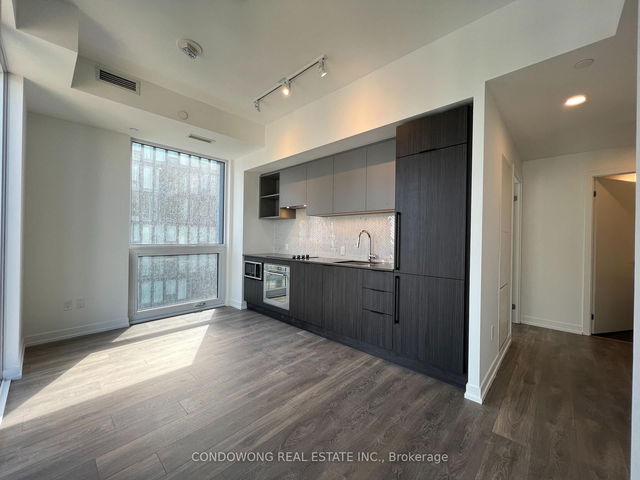 2503 - 82 Dalhousie Street