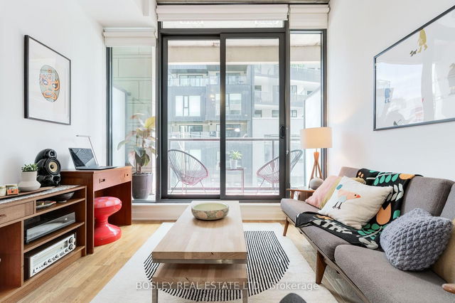 221 - 8 Dovercourt Road