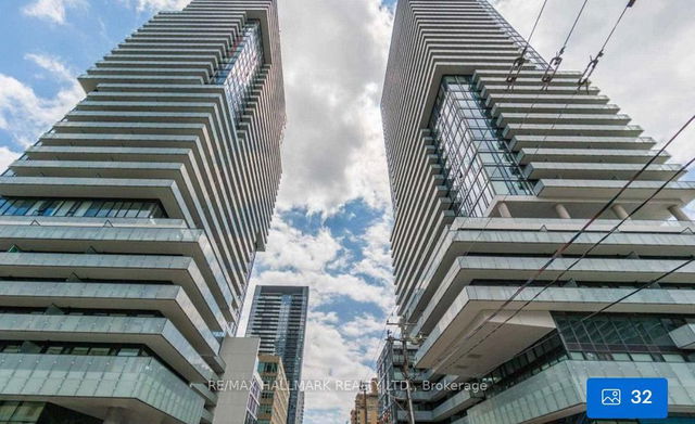 1107 - 161 Roehampton Avenue