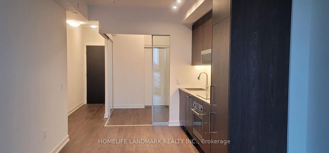 622 - 250 Lawrence Avenue W