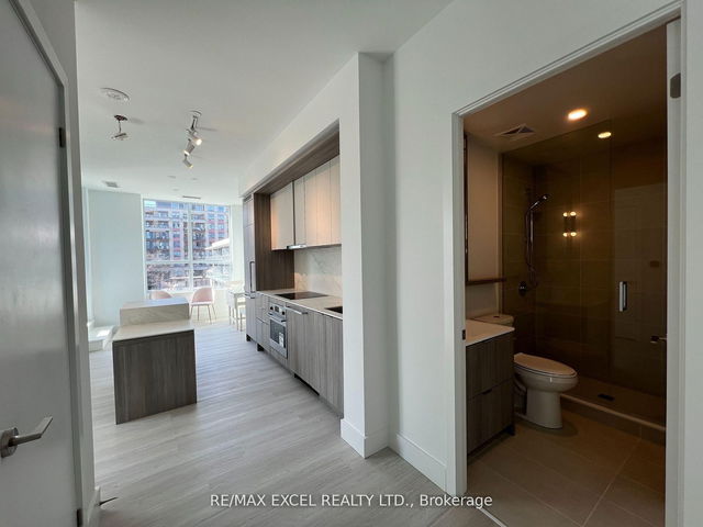 211 - 625 Sheppard Avenue E
