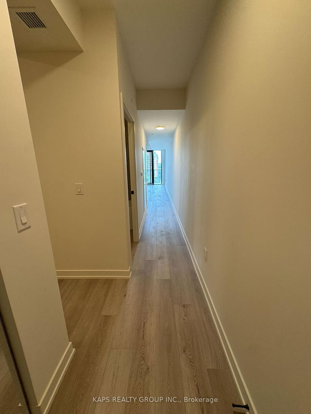 914 - 181 Sterling Road